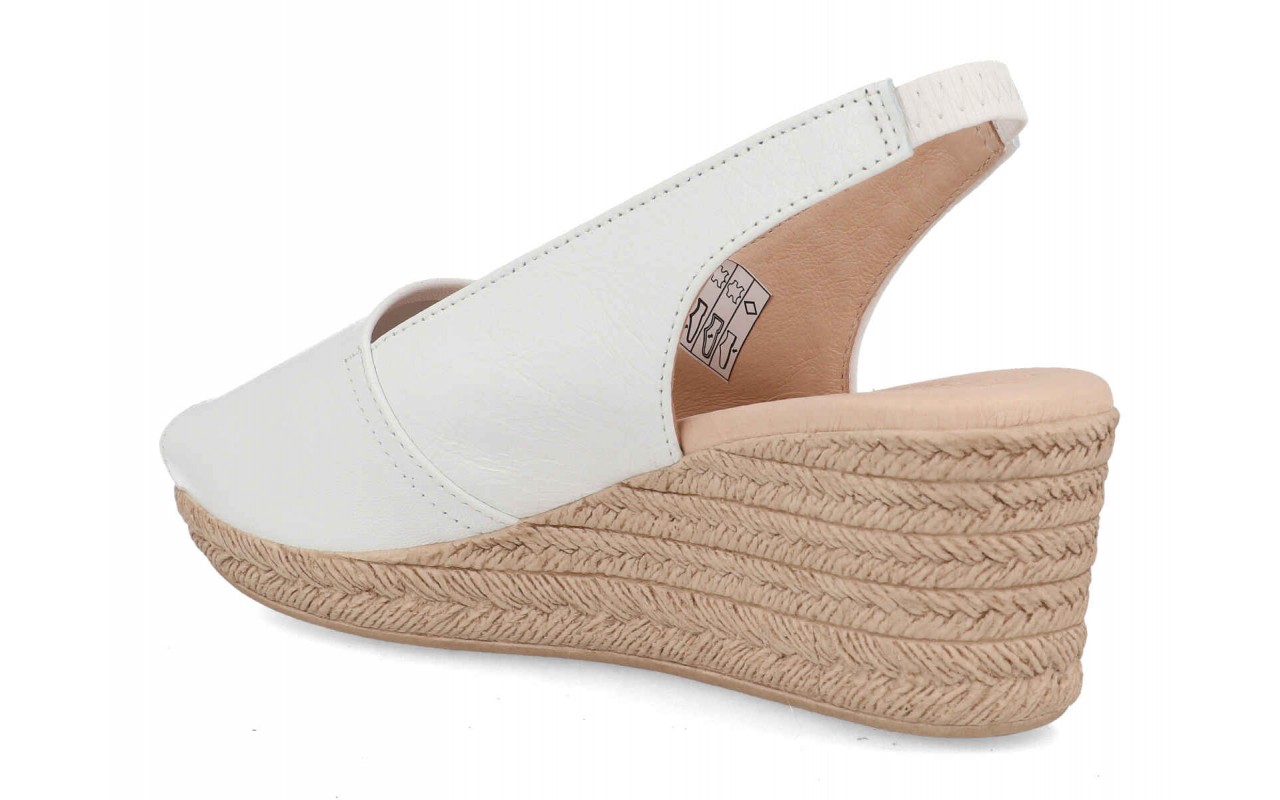 Modelo 300 – Sandalia de cuña en piel para mujer con planta de gel fabricada en España 7 Modelo 300 – Sandalia de cuña en piel para mujer con planta de gel fabricada en España - Image 7