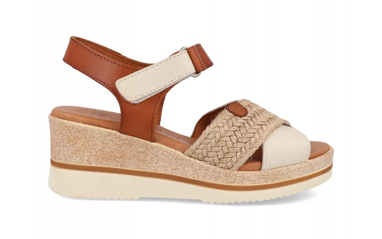 Sandalia de piel cómoda para mujer modelo 663 tiras cruzadas natur cuero y blanco con cuña y planta de gel – Fabricada en España 3 Sandalia de piel cómoda para mujer modelo 663 tiras cruzadas natur cuero y blanco con cuña y planta de gel – Fabricada en España - Image 3